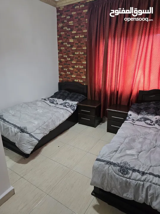 شقه مفروشه مجهزه بالكامل نظيفه مكيفه غرفة او غرفتين جبل الحسين طابق ثاني بحالة ممتازة طابق ثاني