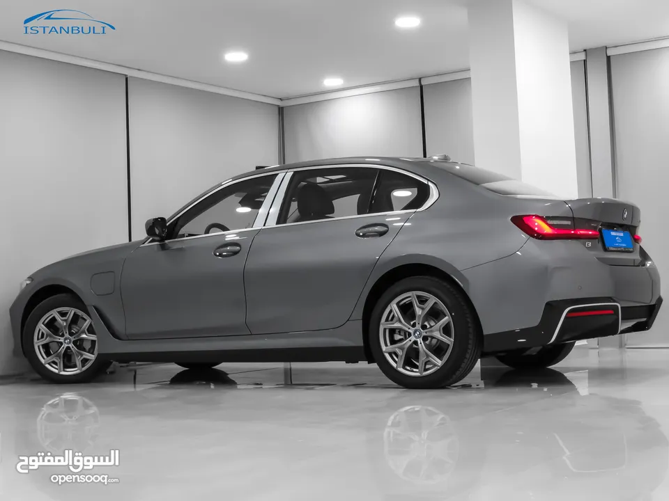 i3 M-Package 35L 2024 فيراني غرفة بني و احمر - يرجى مشاهدة الصور - كفالة 3 سنوات
