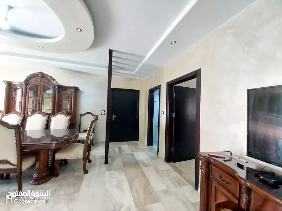 شقة للايجار في الشمساني  ( Property 32554 )