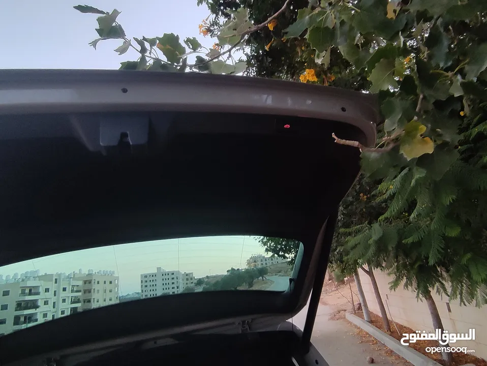 جيب سكودا كاروك فل كامل اضافات  للبيع بسعر مغري