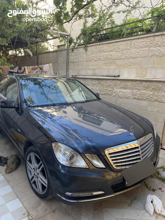 مرسيدس E200 2012  بحالة الوكالة