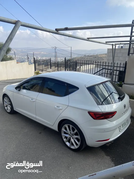 سيات ليون أوتوماتيك اكسلانص