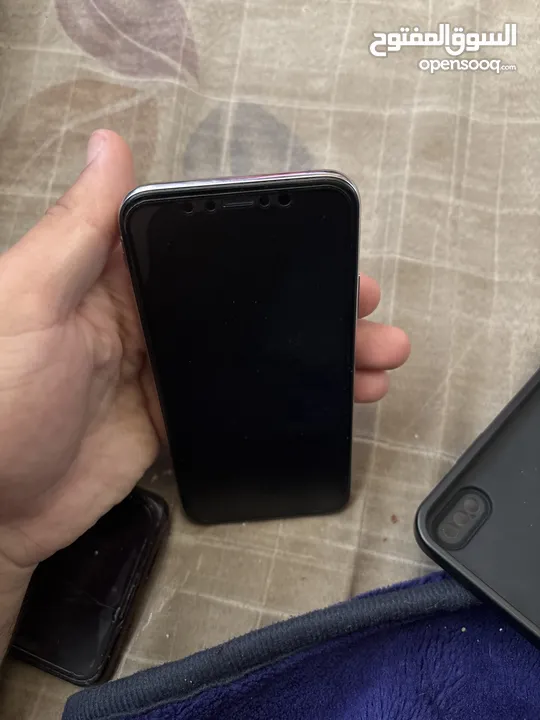 iPhone X  64 GB