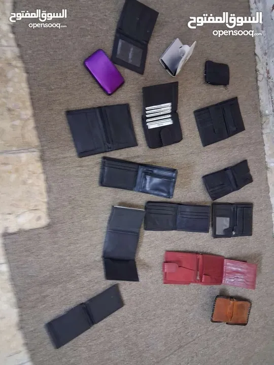 بحالة الجديد بالحبه او الفرزه بالكامل محافظ رجالي