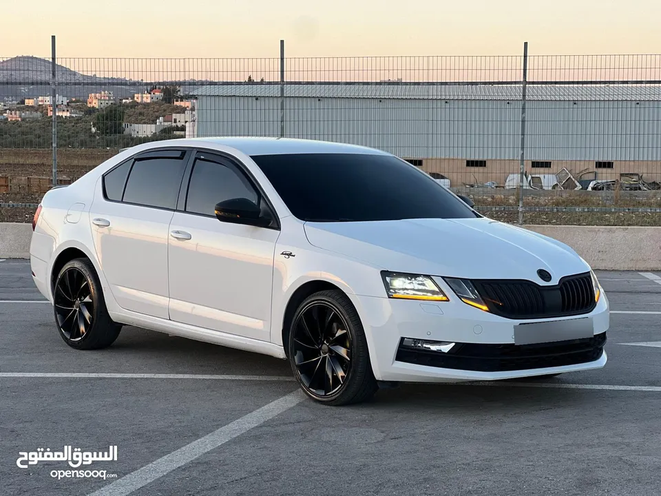 سكودا اكتافيا 2019/اتوماتيك ماتور 2000 ديزل فل الفل بدون فتحة بلاك اديشن
