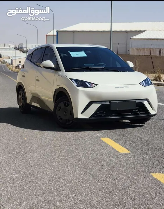 سيجال 2023 لون ابيض حرق حرق بحال الزيرو30 الالف كيلو
