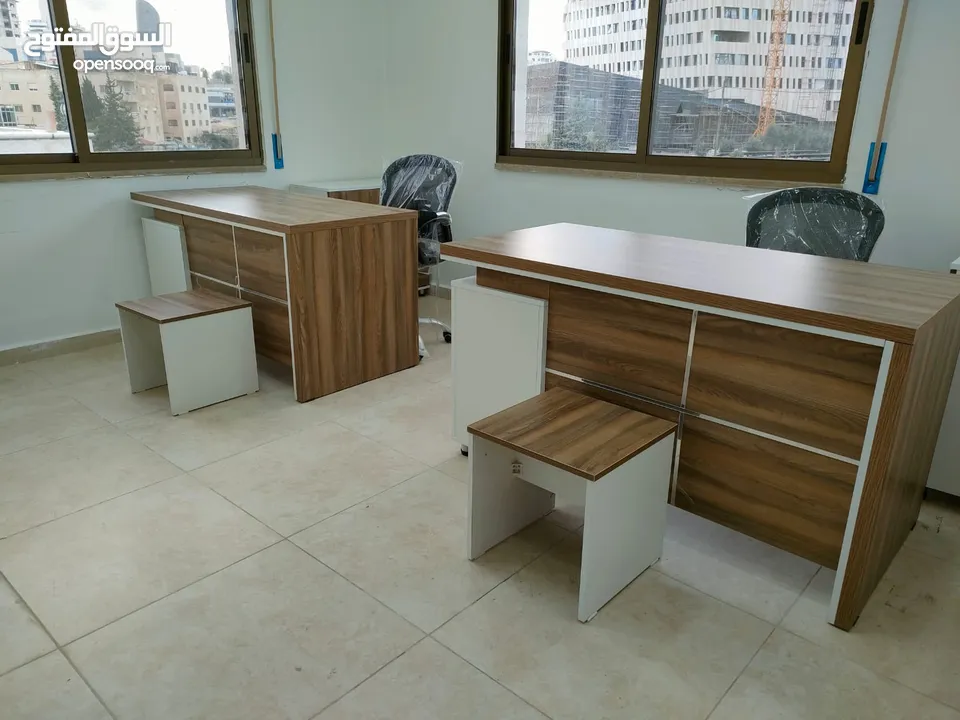 مكتب موظف مع جانبية وطاولة بسعر مميز