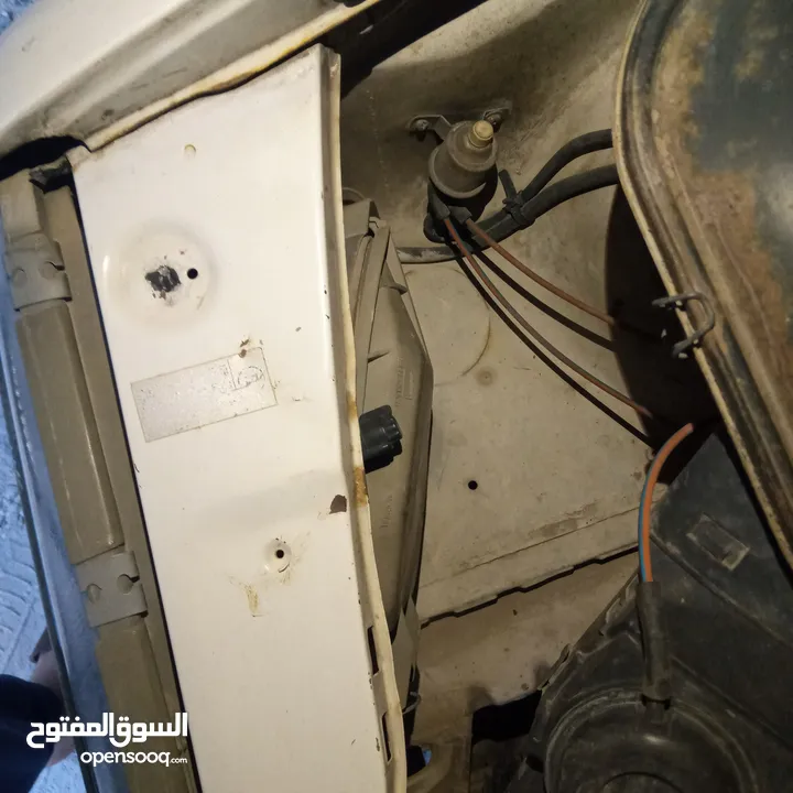 مرسيدسe200 للبيع (رقم الهاتف داخل الاعلان)