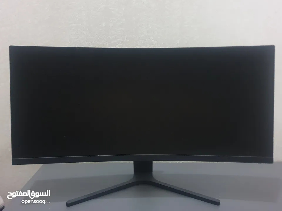 شاشة الألعاب منحنية من شاومي مقاس 30 بوصة 200hz