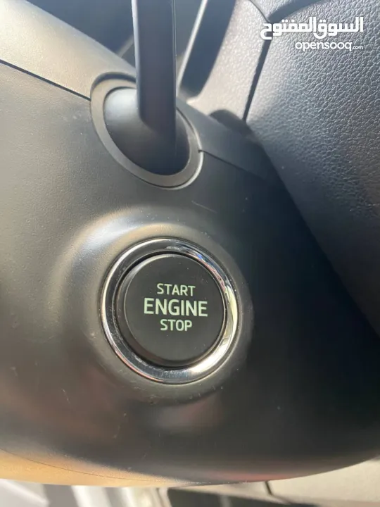 سكودا اوكتافيا 2020 فل الفل ما عدا فتحه السياره بحاله الشركه انضف من البرايڤت ماشيه 16000الف