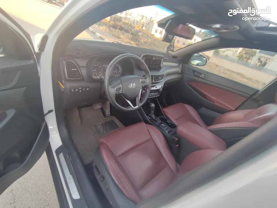 هونداي توسان بنزين فل مسكر اضافات دفع رباعي جيب بالكرتونة قطارة بالمصروف