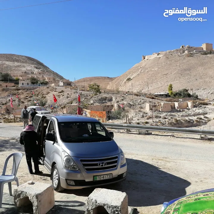 خدمة تأجير وتوصيل الى المطار والجسر باص سياحي