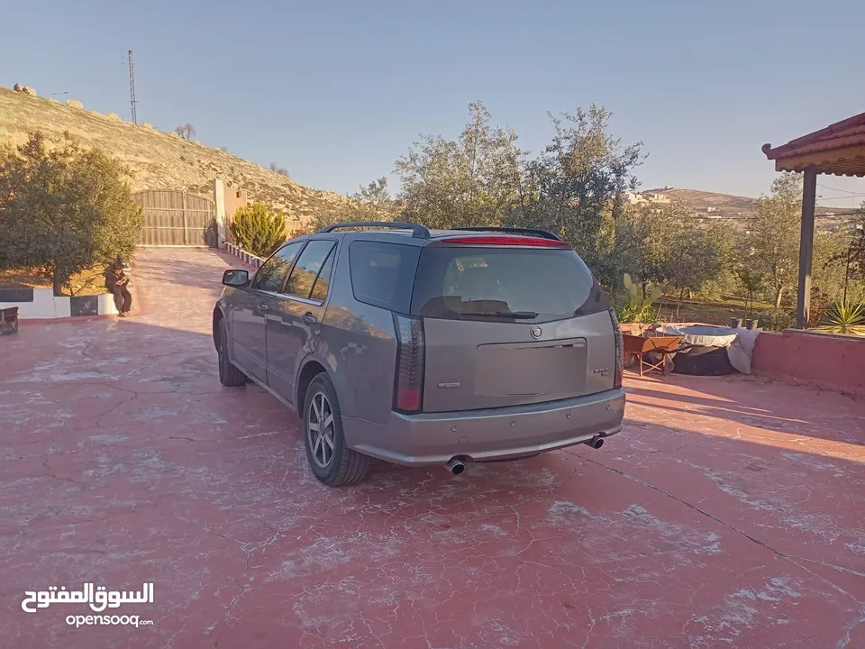 كاديلاك موديل 2004 بحالة الوكاله مرخصة لشهر 12 ماتور جديد بيان جمركي ما نزل ع رخصه لسه