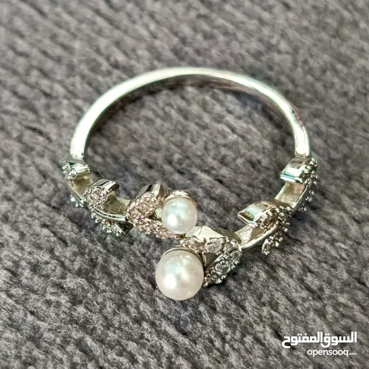 خاتم أنيق ستيل قياس مفتوح مرصّع مع لؤلؤ مزارع