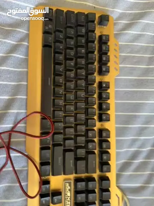 كيبورد و ماوس juxie gaming keyboard and mouse مع باد razer و لعبة watchdogs و اضاءة led مدورة