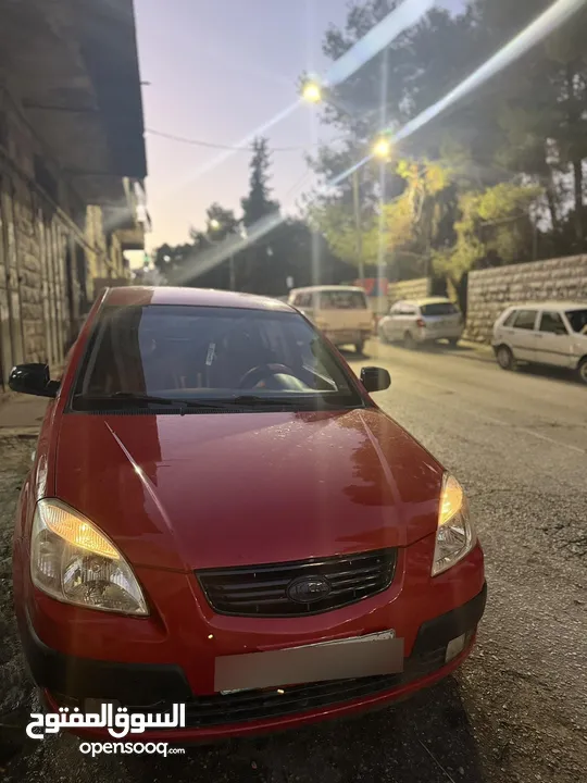 كيا برايد سياره حلوه ونضيفه للبيع مطور 1.6