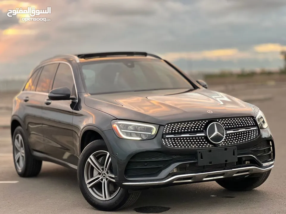 مرسيدس GLC300 بانوراما موديل 2020 رمادي للبيع