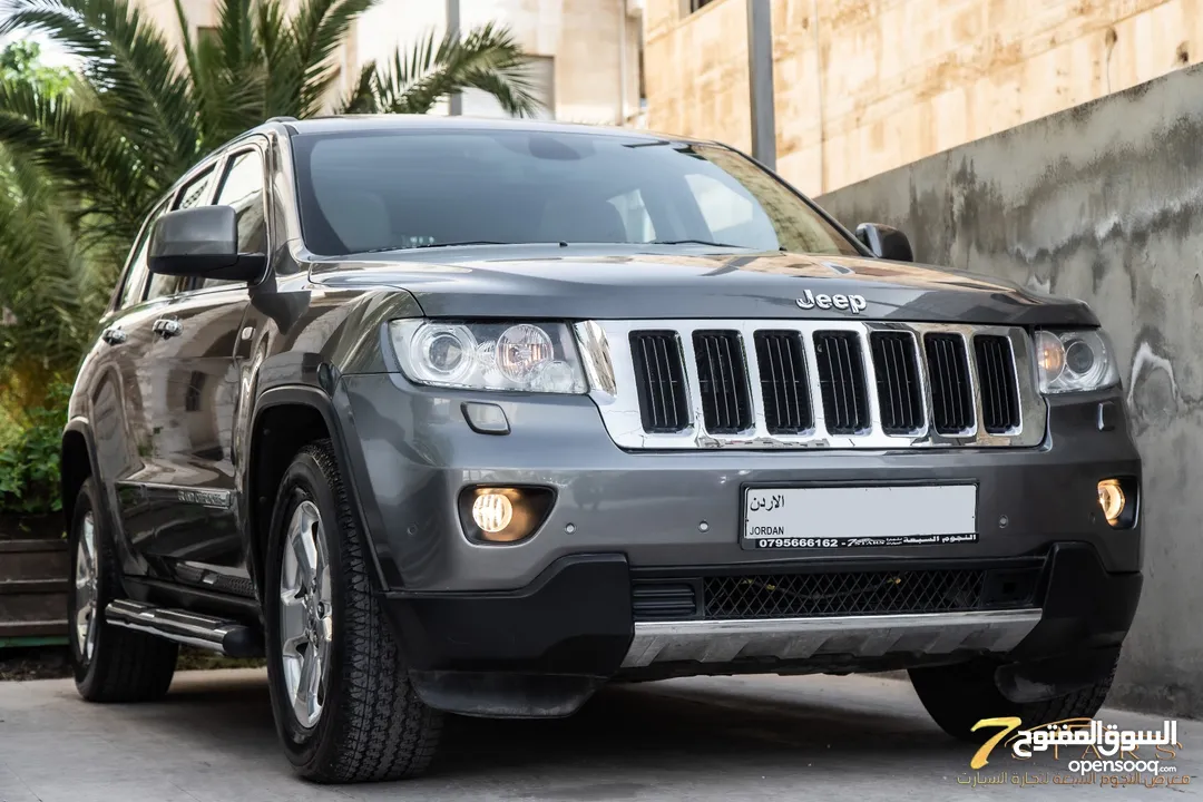 Jeep Grand Cherokee 2012 Limited   السيارة وارد و مالك واحد من الشركة و قطعت مسافة 149,000 كم فقط