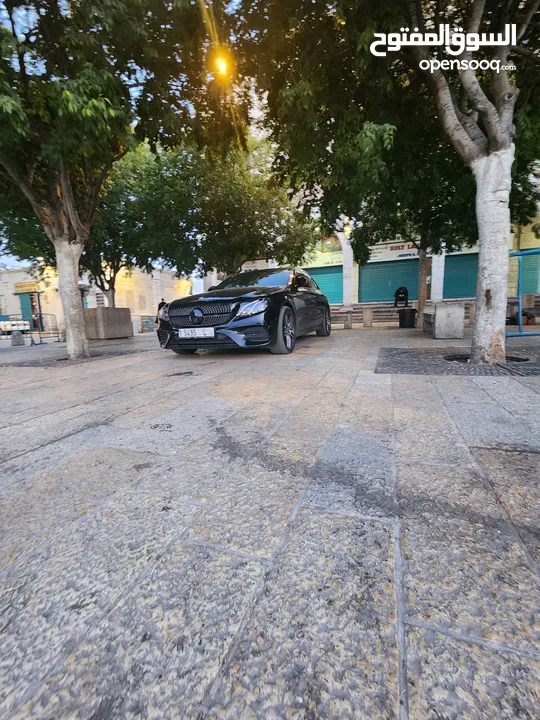 مارسيدس e220d  amg بحالة الشركة