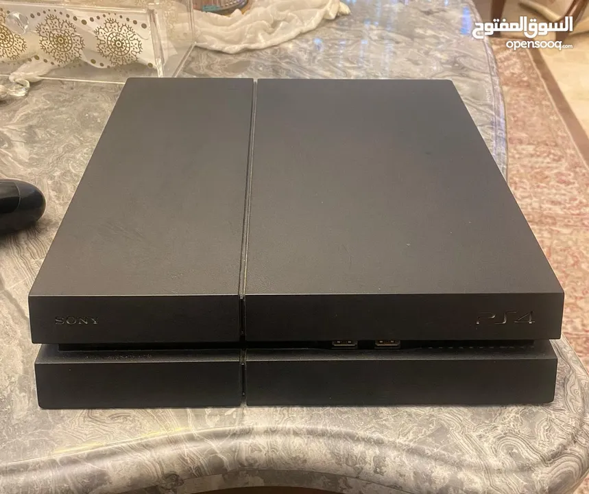 بلاي ستيشن 4 مستعمل بحالة الجديد، مع 3 جوي ستيك، 500 جيجا، اسود Play Station 4, 500G