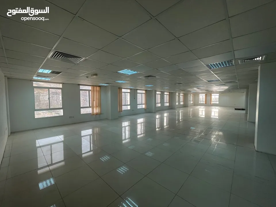 Executive Office space for rent at Wattayah