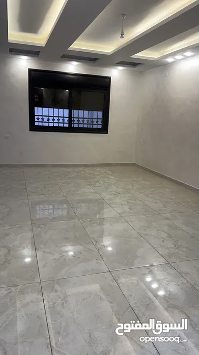 شقة جديدة للبيع بسعر مغري شارع الوينك من المالك مباشرة