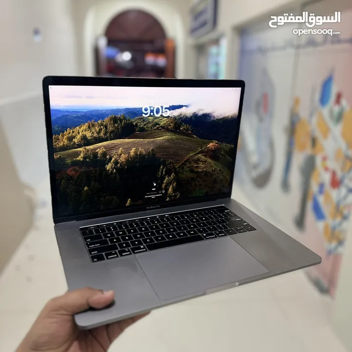 MacBook Pro 2019 A2141 core i7 10th gen 4gb dadicated graphics