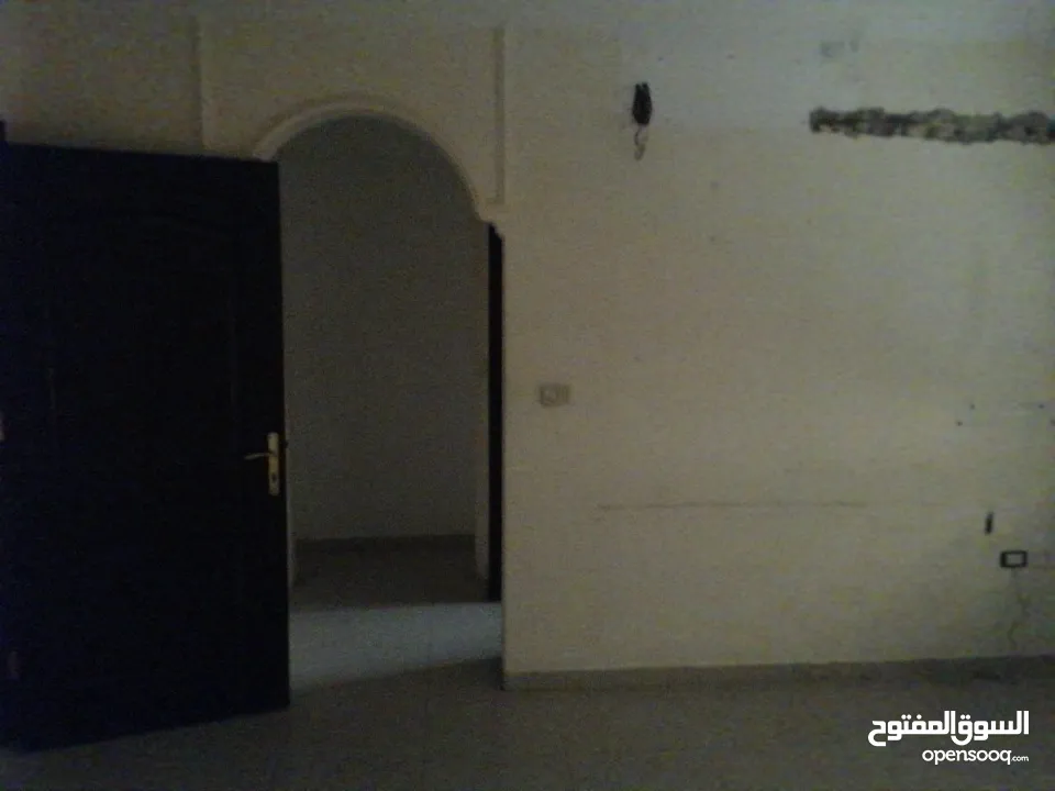 شقة طابقية للبيع في  دير غبار