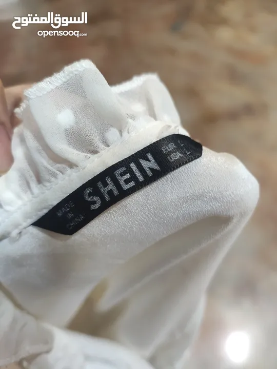 SHEIN فستان منقط سويسري مقلم بهدب وبكفة مكشل