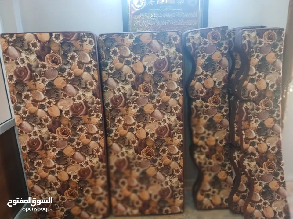 طقم فراش عربي شبه الجديد غير مستعمل  فقط شهرين
