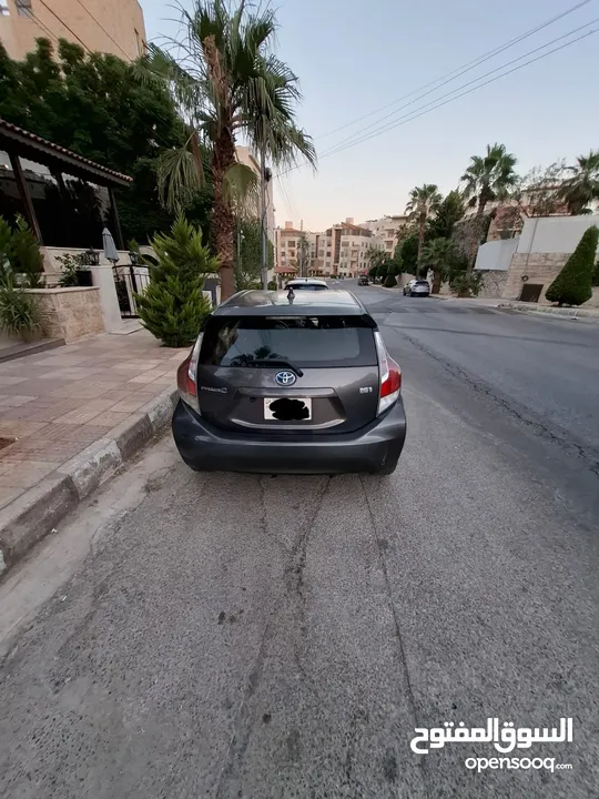 تويوتا بريوس C 2016