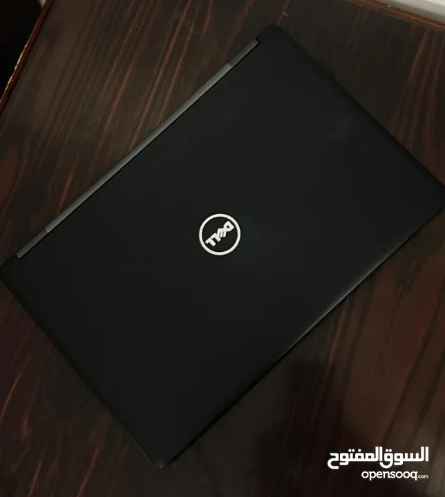 لابتوب Dell بحالة ممتازة للبيع