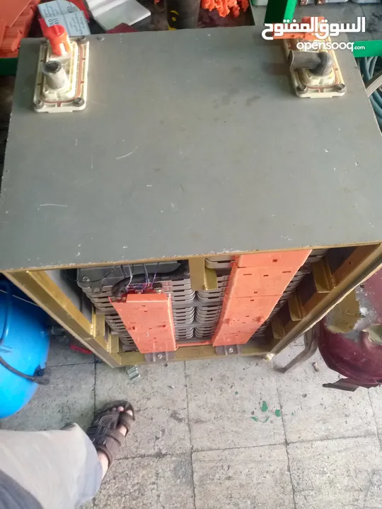 يتوفر لدينا بطاريات نيسان ليف للطاقه الشمسيه ليثيوم 10كيلو