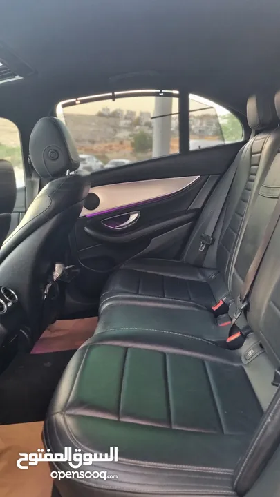 Mercedes Benz E200- 2017-  AMG Full Full ++ بحالة الوكالة من جميعة