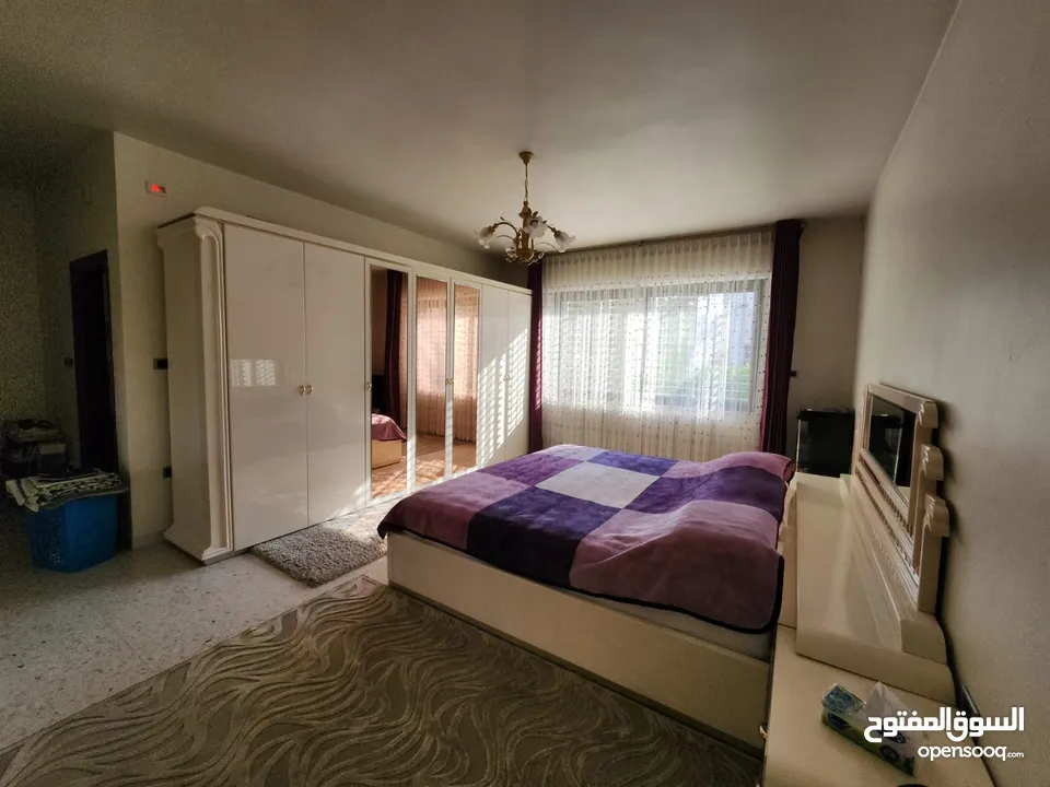 طابق ارضي من ضمن فيلا للإيجار في الصويفية ref : 14248