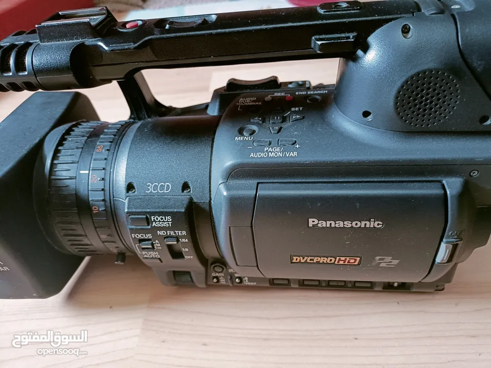 Panasonic AG-HVX200 3-CCD P2/DVCPRO HD Format Camcorder
