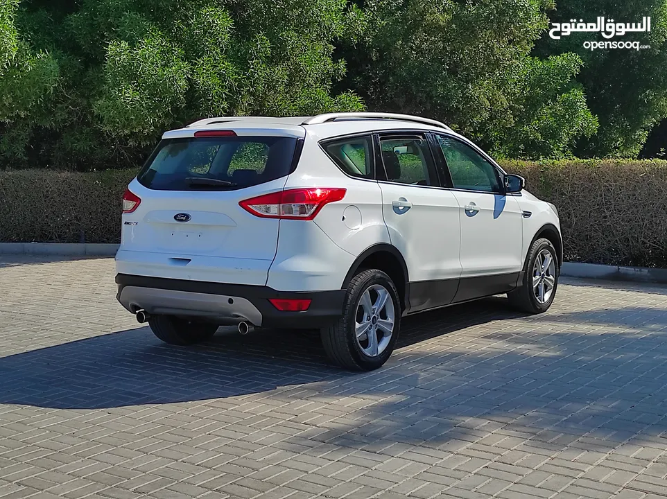 ford escape 2016 gcc full automatic