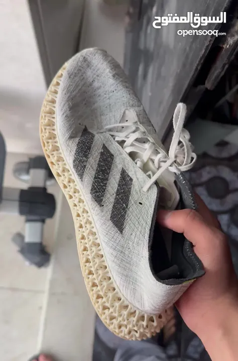 حذاء Adidas 4D أصلي – مقاس 42 وثلثين (بحالة ممتازة)