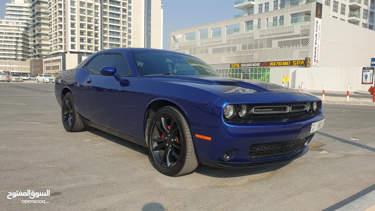 Dodge Challenger SXT 2019 v6