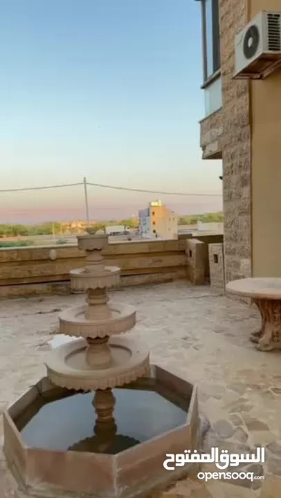 شقه مفروشه  داخل  كومباوند