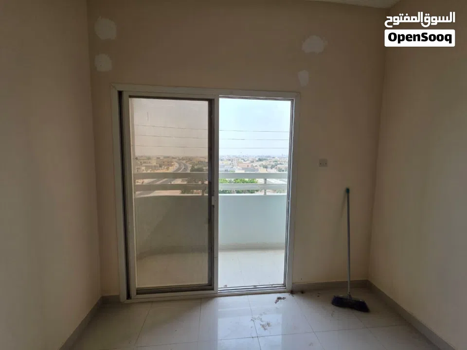 اقل اللاسعار في عجما استديو ببلكونه بالحميديه