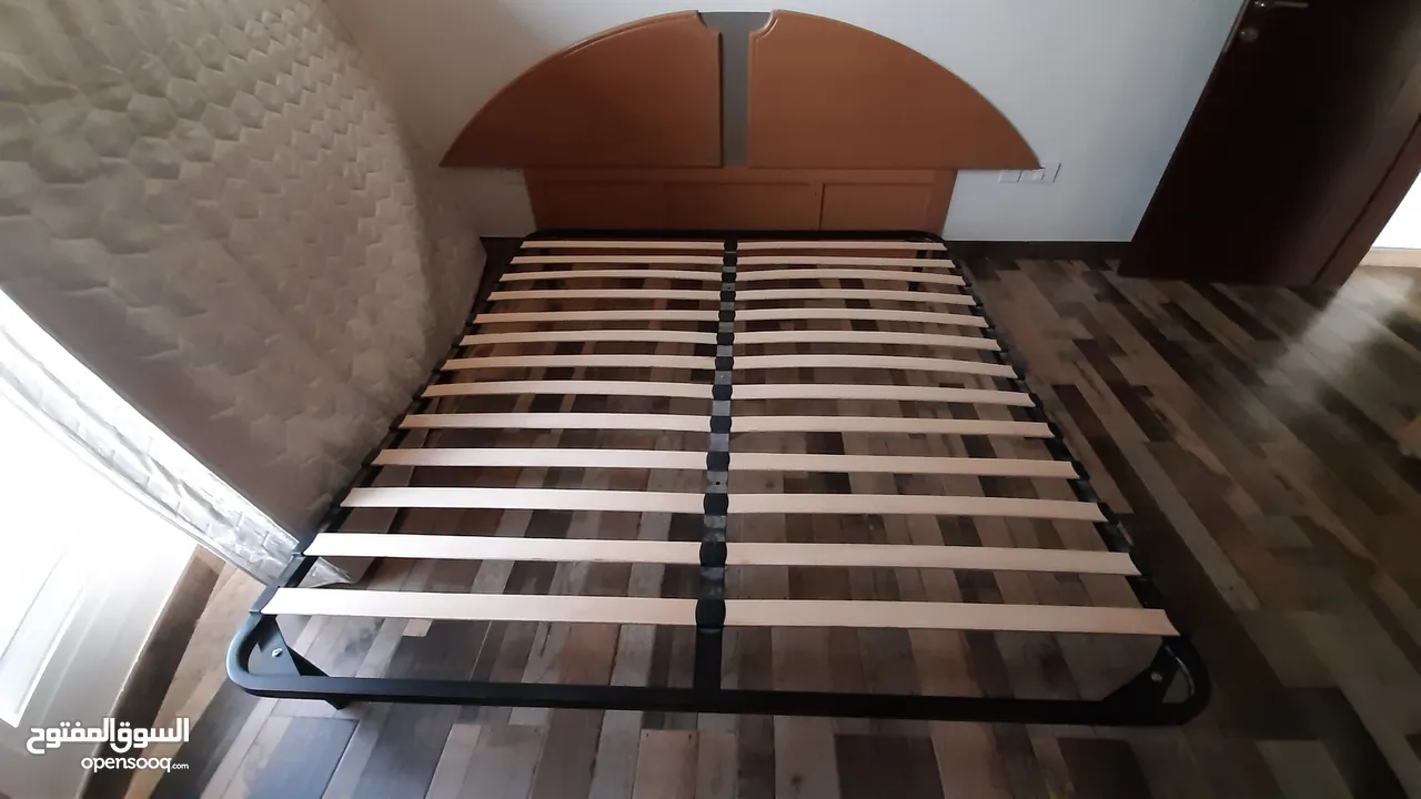 King size bed with mattress