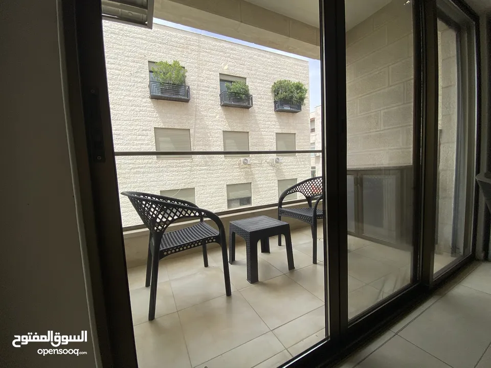 شقة فخمة مفروشة كامل للإيجار-طابق ثاني-110م-الصويفية- 3 دقايق من Swefieh village