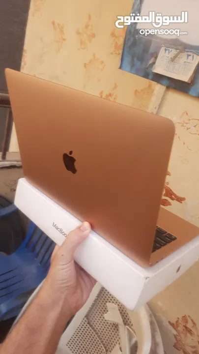 Macbook Air M1 2020 like new