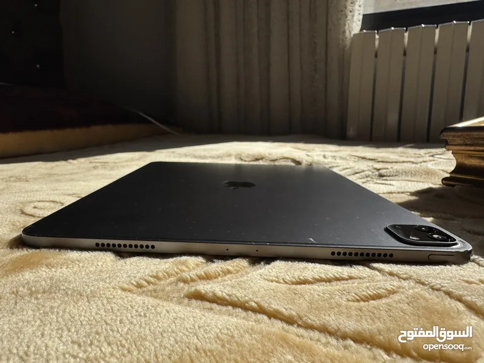 iPad Pro 12.9 5th generation وارد امريكا  حالة ممتاز لون Space Gray