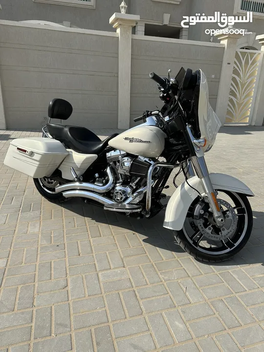 Street glide