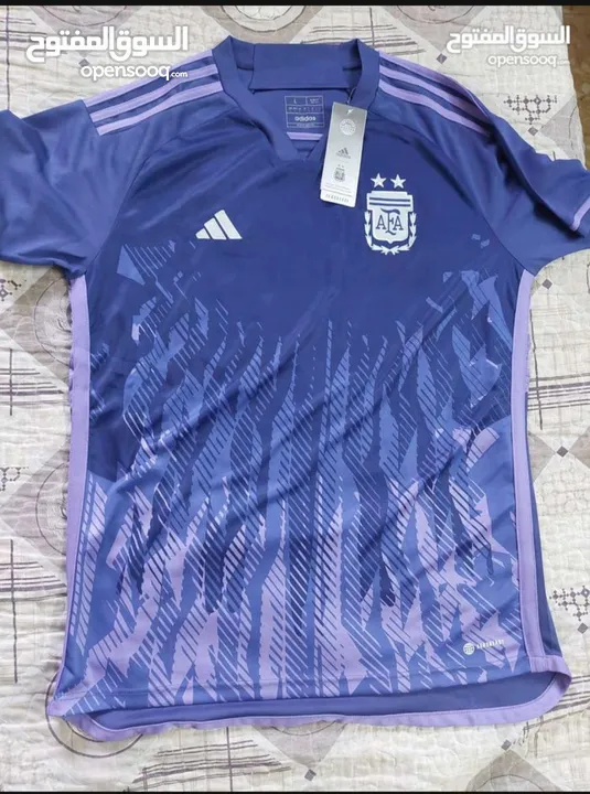 The Argentina 2022 World Cup away jersey.