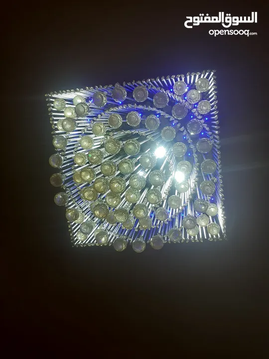 3 ثريات مستعملة للبيع