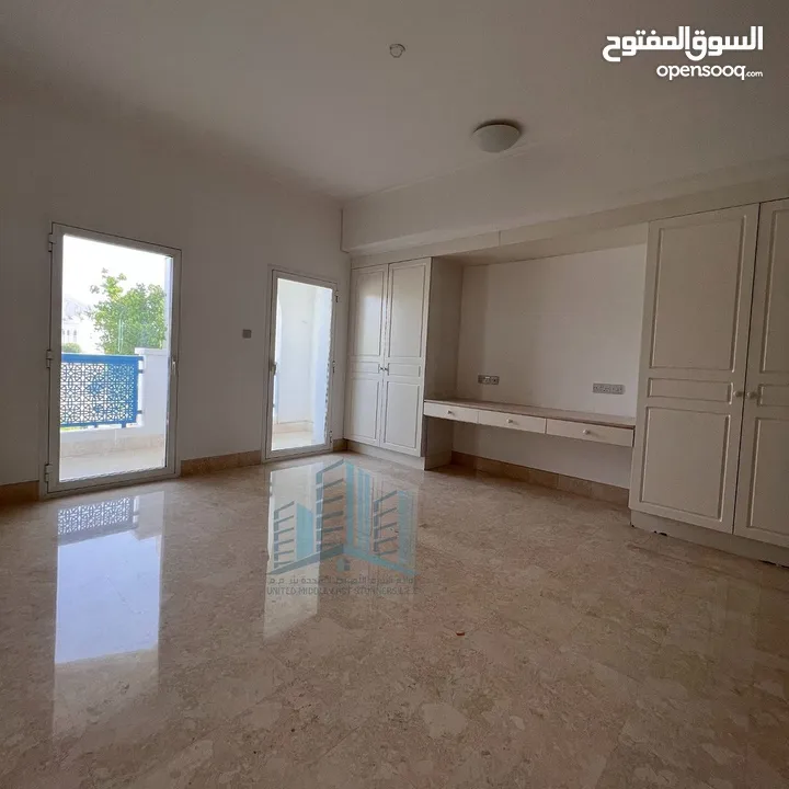 Beautiful 4 BR Compound Villa in Qurum