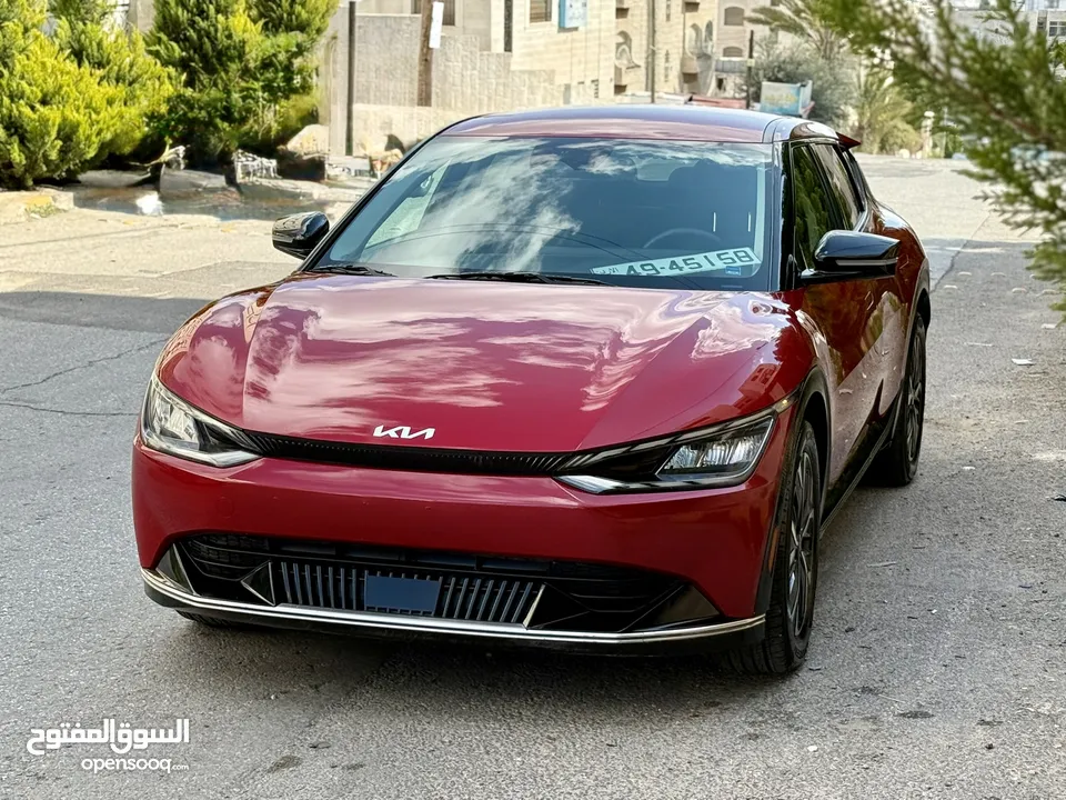 كيا EV 6 2022 فل وجمرك جديد ماشيه 30 الف بسعر مغري كاش واقساط بدفعه 3000 دينار